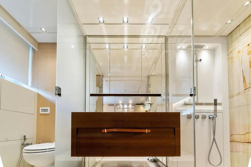 Notorious Yacht Photos Pics 