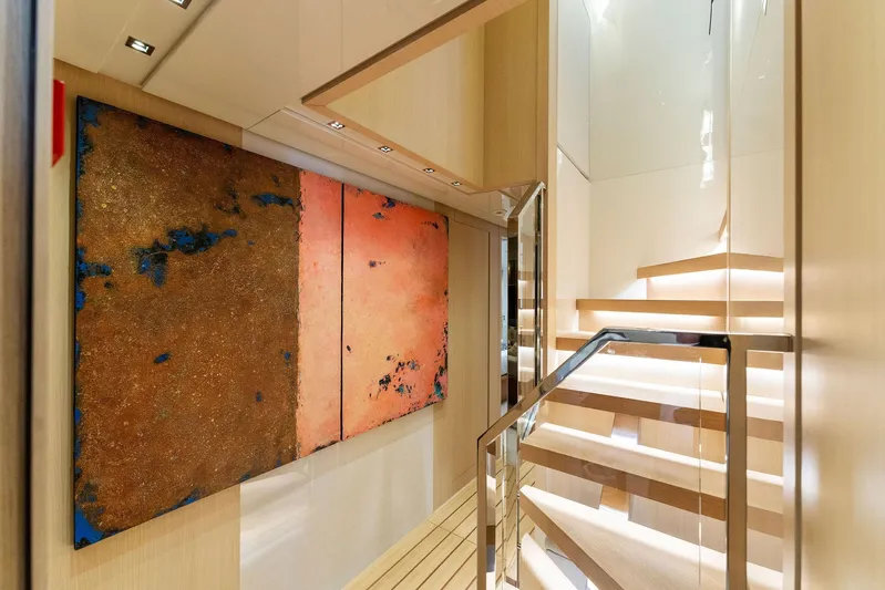 Notorious Yacht Photos Pics 