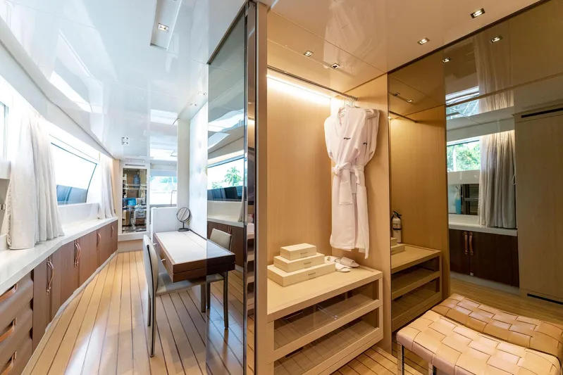 Notorious Yacht Photos Pics 