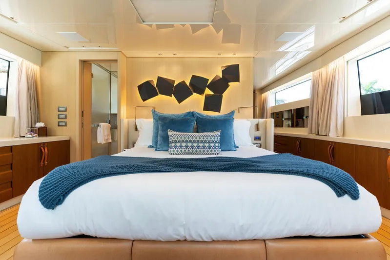 Notorious Yacht Photos Pics 