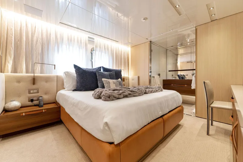 Notorious Yacht Photos Pics 