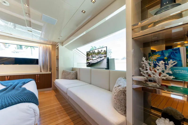 Notorious Yacht Photos Pics 