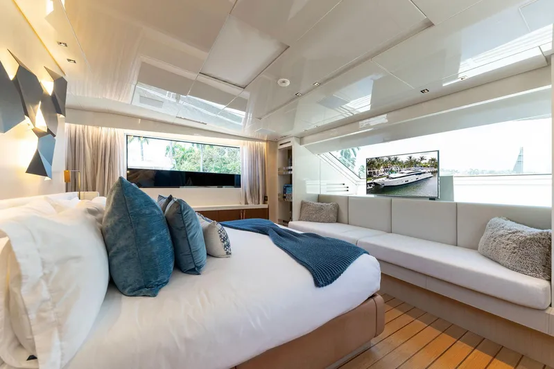 Notorious Yacht Photos Pics 