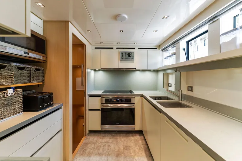 Notorious Yacht Photos Pics 