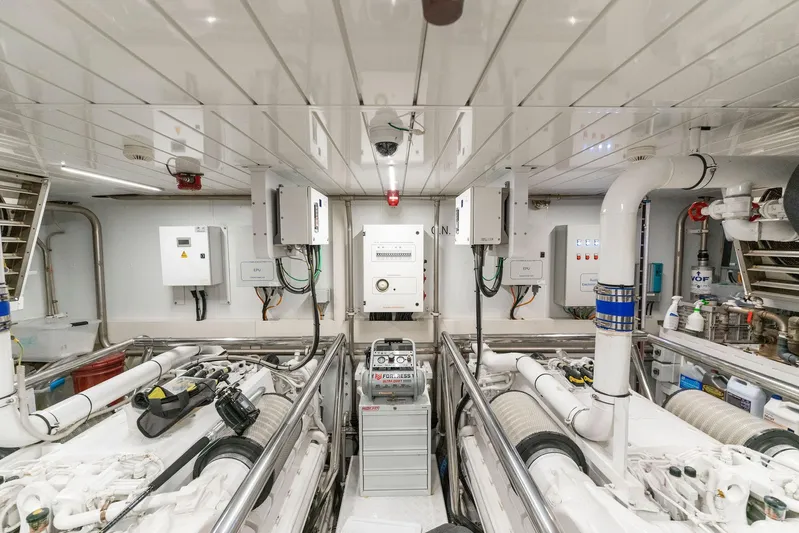 Notorious Yacht Photos Pics 