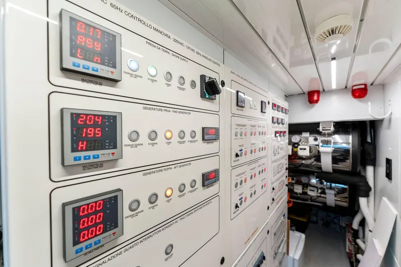 Notorious Yacht Photos Pics 