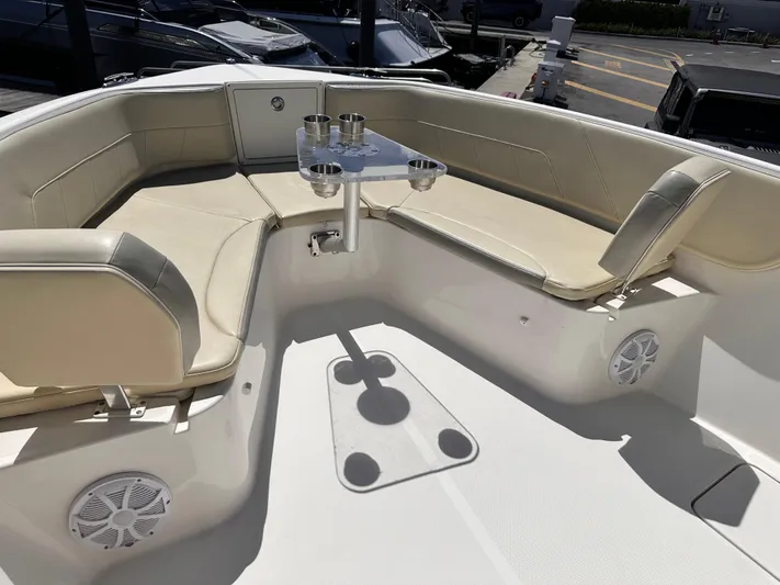Century 3200 Yacht Photos Pics 