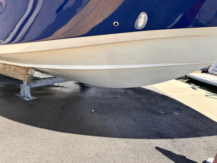 Century 3200 Yacht Photos Pics 