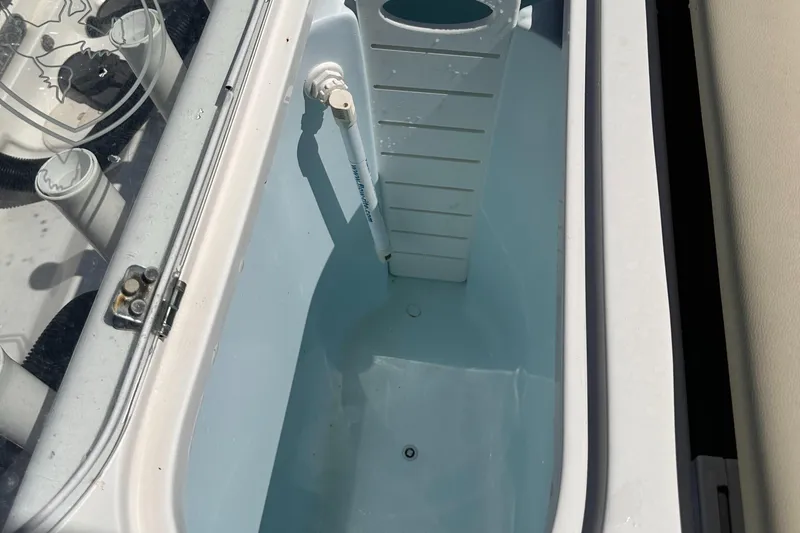 Century 3200 Yacht Photos Pics 