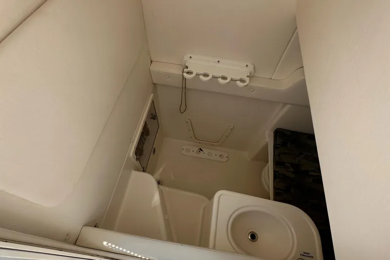 Century 3200 Yacht Photos Pics 