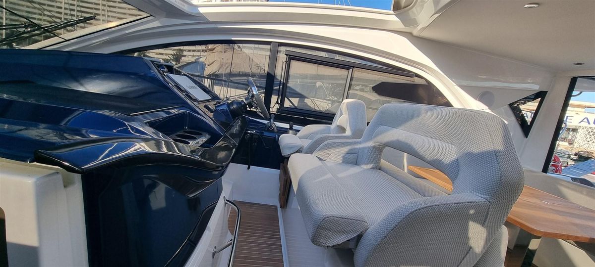 2021 Beneteau 44 