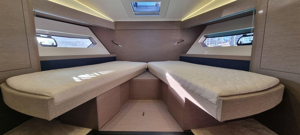 2021 Beneteau 44 