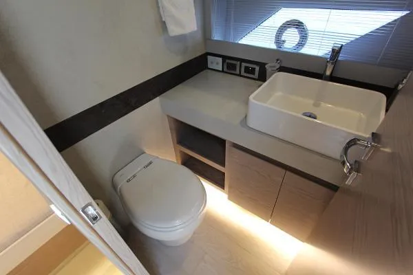 Chimaera Yacht Photos Pics 