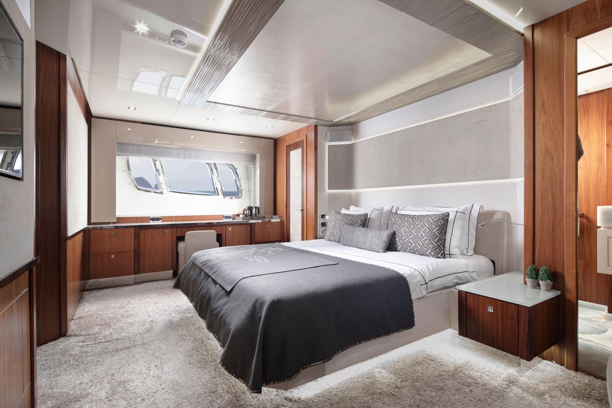 2009 Sunseeker 80 