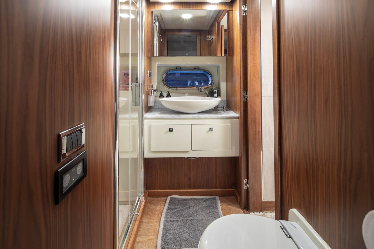 2009 Sunseeker 80 