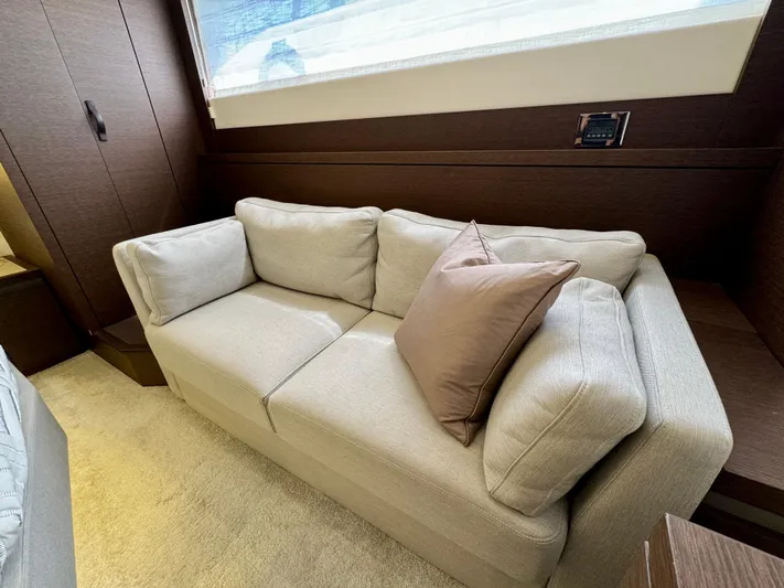  Yacht Photos Pics Prestige 630