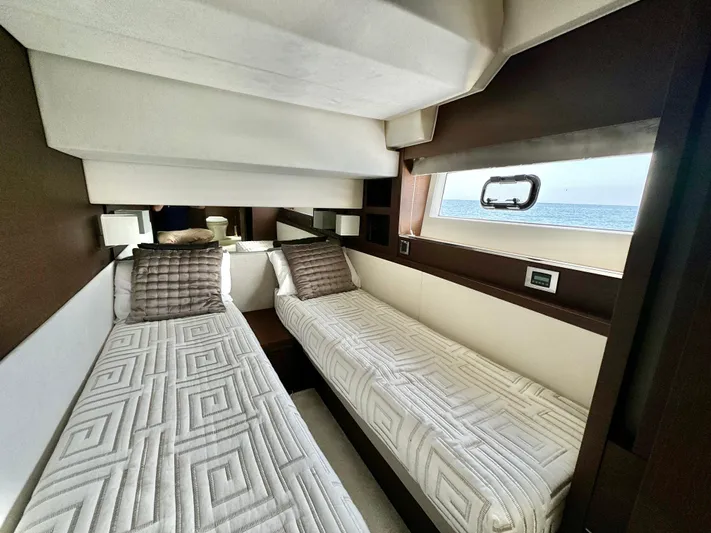  Yacht Photos Pics Prestige 630