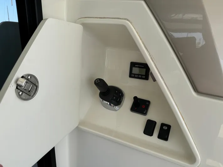  Yacht Photos Pics Prestige 630