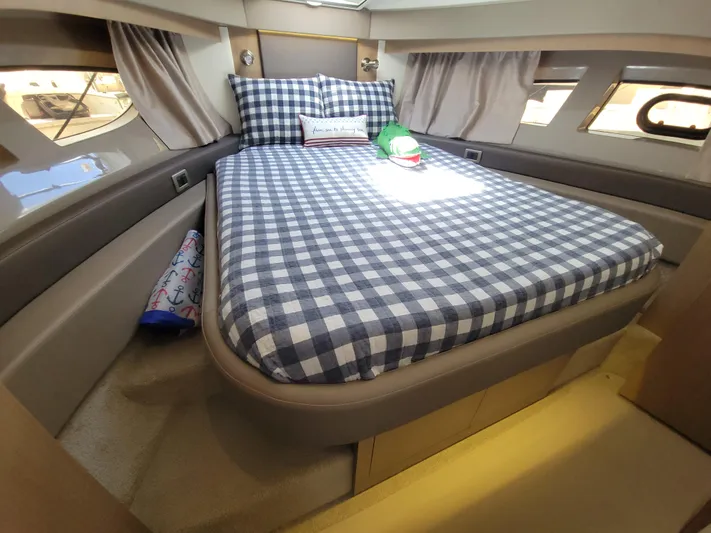 Time Out Yacht Photos Pics 