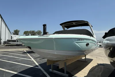 Chaparral 230 Suncoast