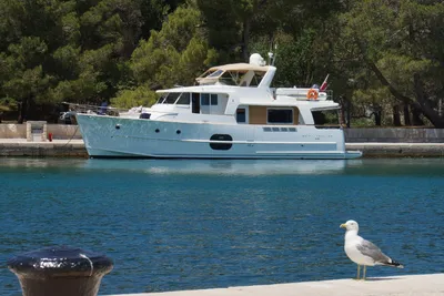 Beneteau Swift Trawler 52