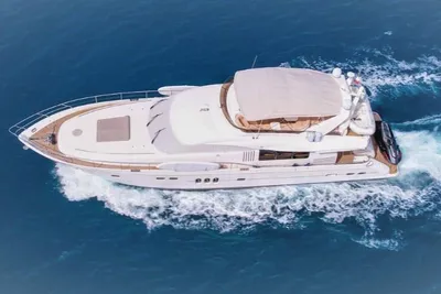 2004 Princess 82 Motor Yacht