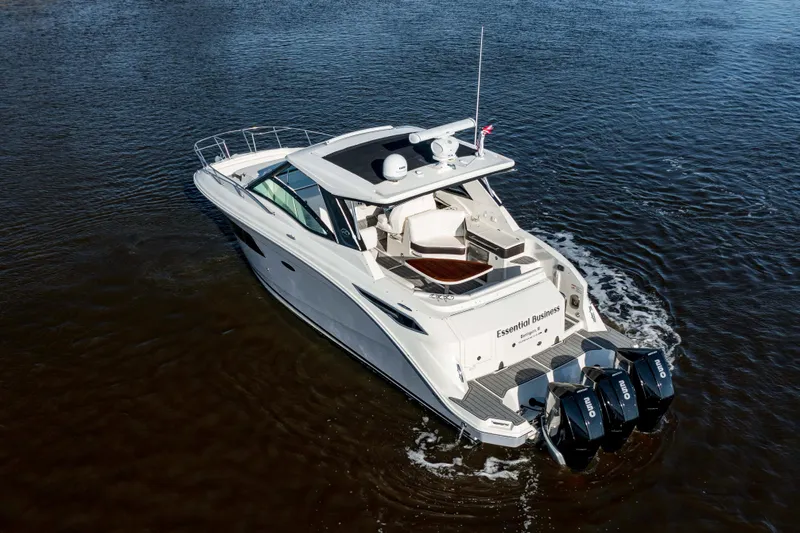  Yacht Photos Pics 2019 Sea Ray 320 Sundancer OB cruising on water.