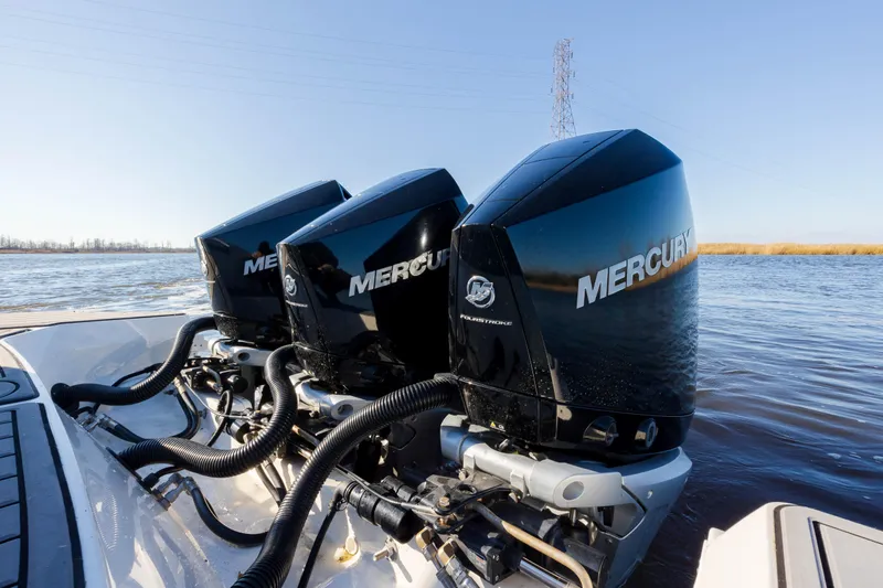  Yacht Photos Pics 2019 Sea Ray 320 Sundancer OB with triple Mercury outboard engines.