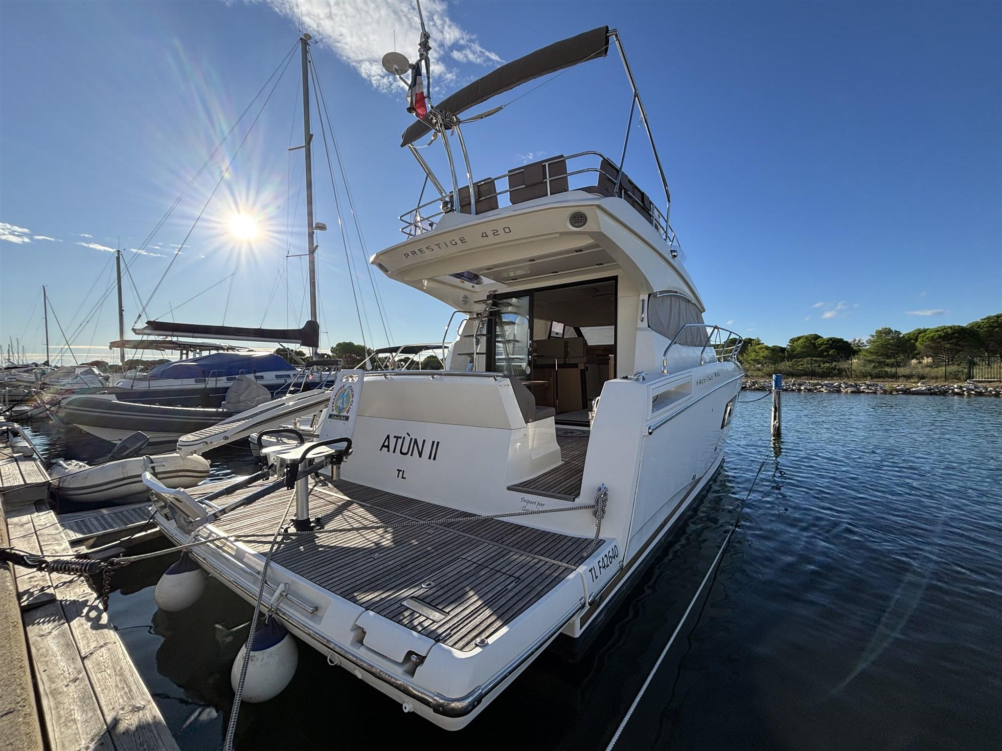 2015 Custom Jeanneau Prestige 420 Fly