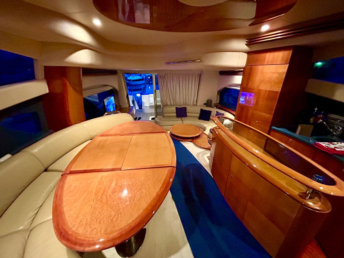 2003 Azimut 57 