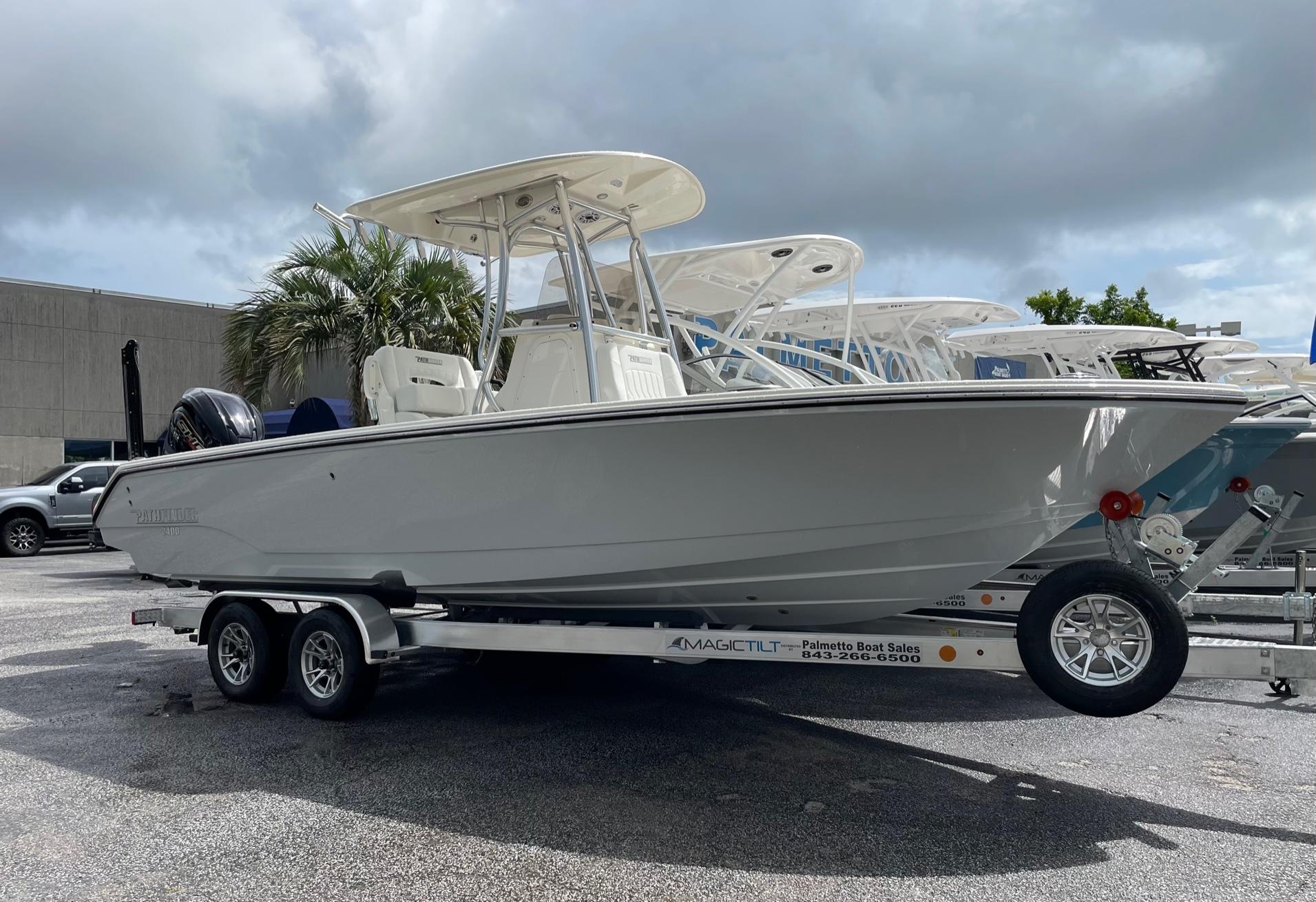 2024 Pathfinder 2400 Open Centre Console for sale YachtWorld