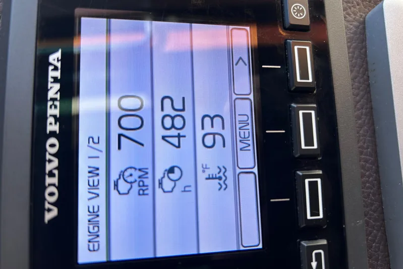  Yacht Photos Pics Volvo Penta engine display on 2015 Rangr Tugs R-31 CB, showing RPM and temperature.