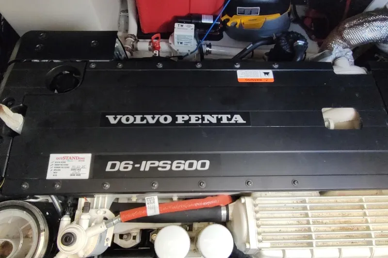 Me Yacht Photos Pics Volvo Penta D6-IPS600 engine in 2021 Regal 42 Fly yacht.