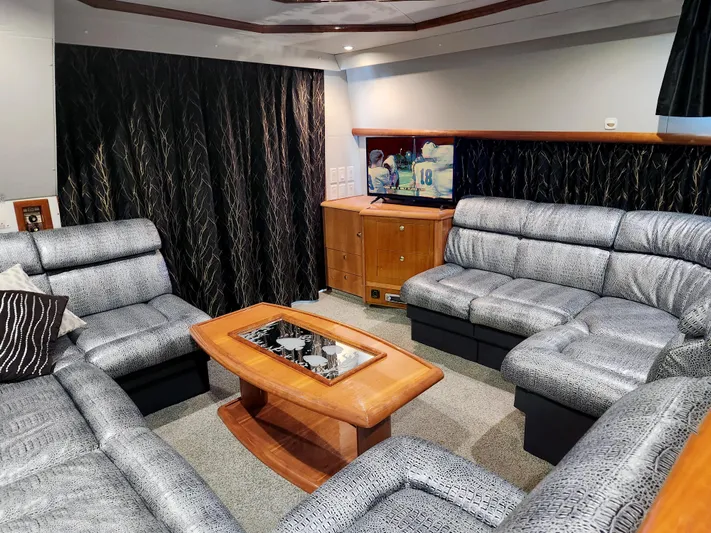 Seahaven Yacht Photos Pics 