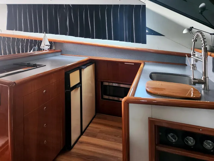 Seahaven Yacht Photos Pics 