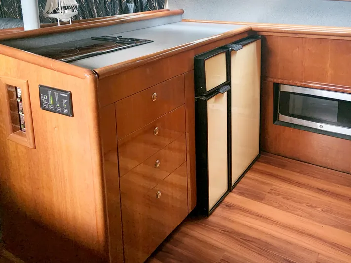 Seahaven Yacht Photos Pics 