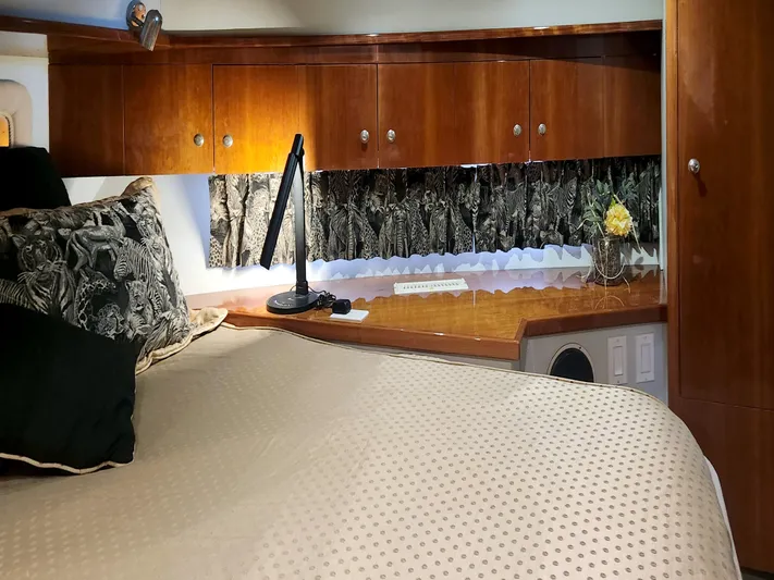 Seahaven Yacht Photos Pics 
