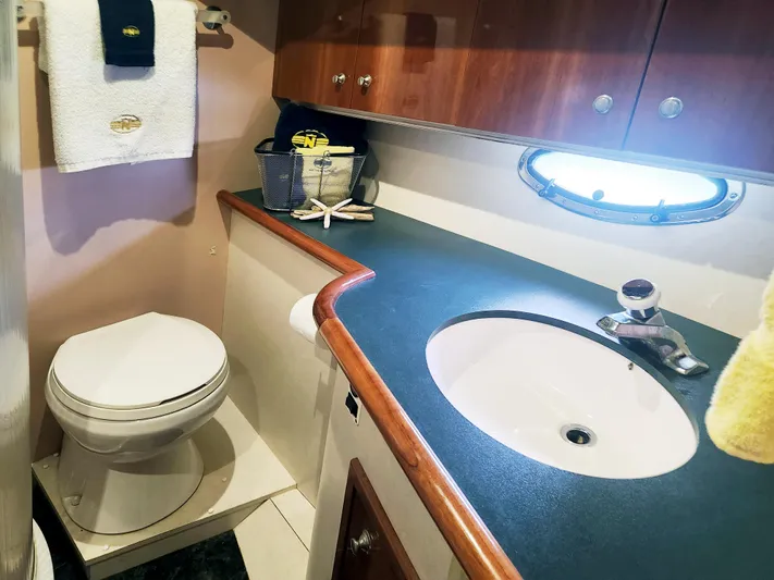 Seahaven Yacht Photos Pics 