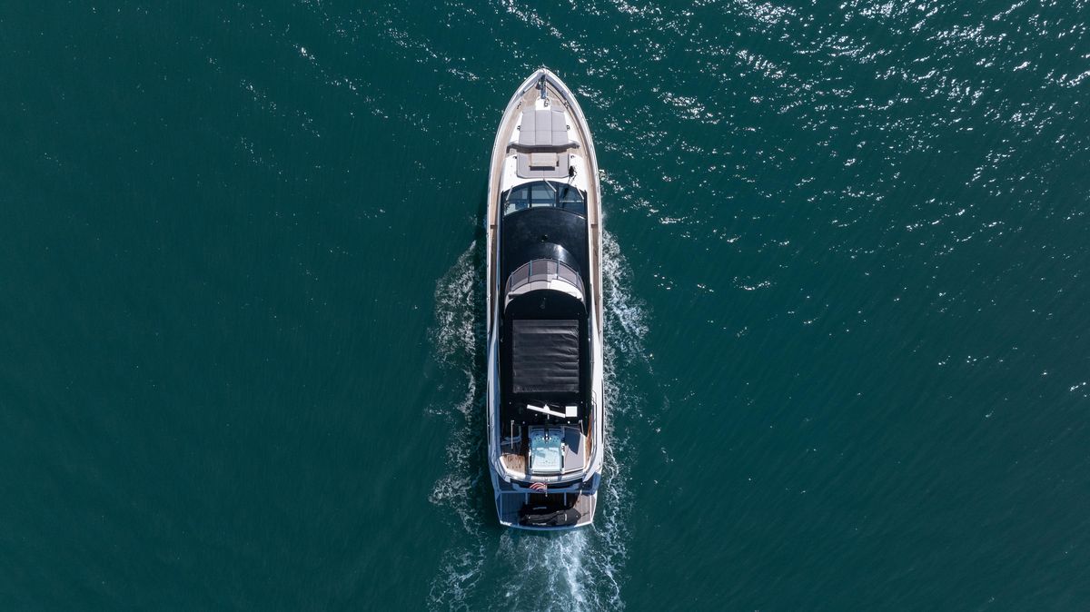 2025 Sunseeker 88 