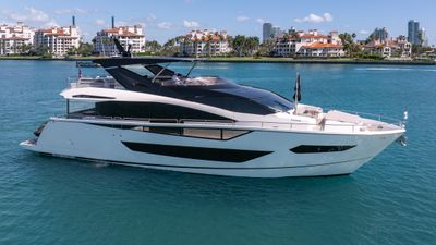 Yacht