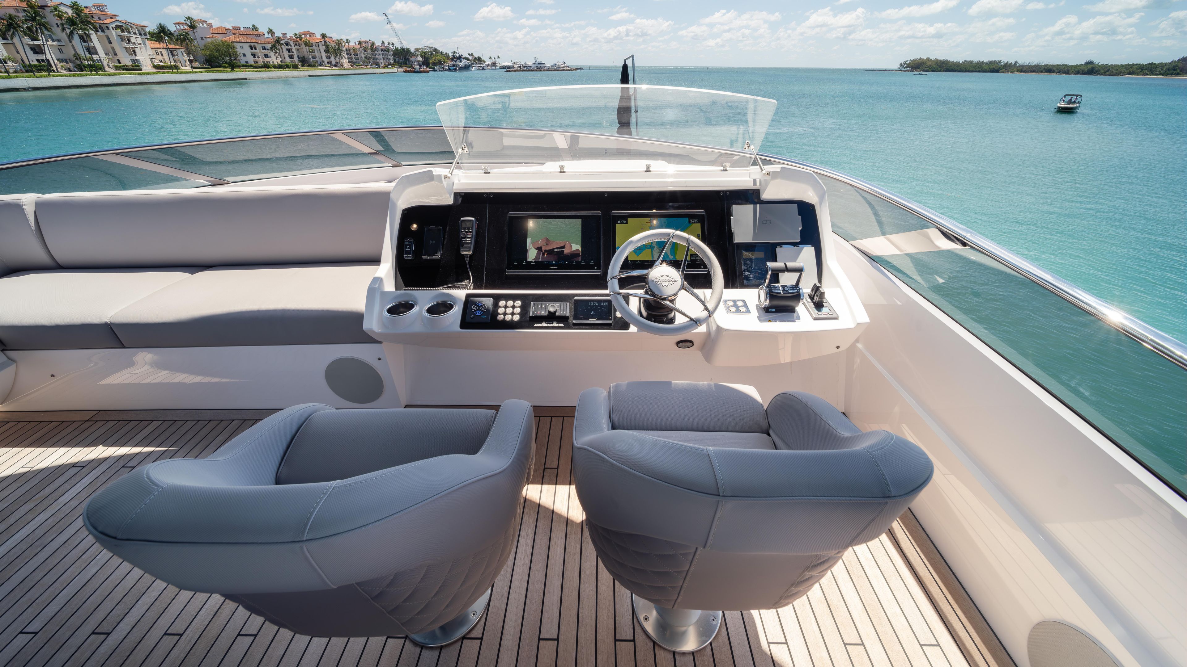 Yacht
