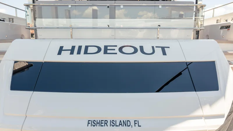 Hideout Yacht Photos Pics 