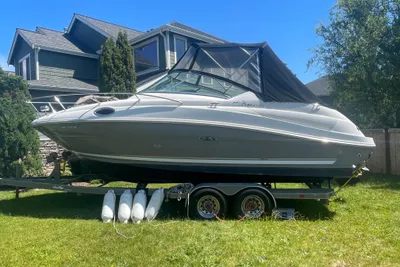 Sea Ray 240 Sundancer