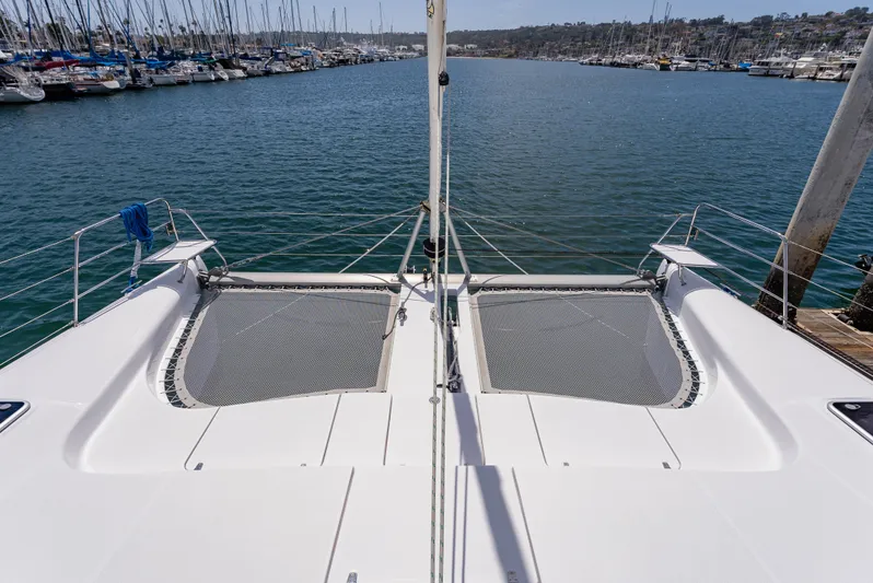 Seis Al Mar Yacht Photos Pics 