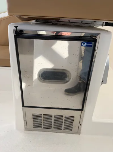 Sawbones Yacht Photos Pics 