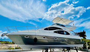 2001 Azimut 42