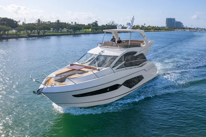 Ocapora V Yacht Photos Pics 