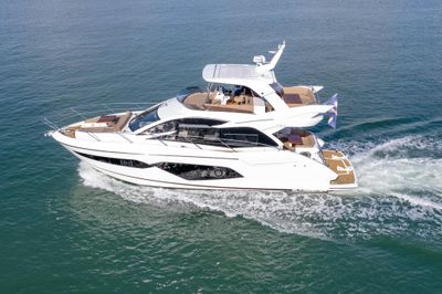 Yacht