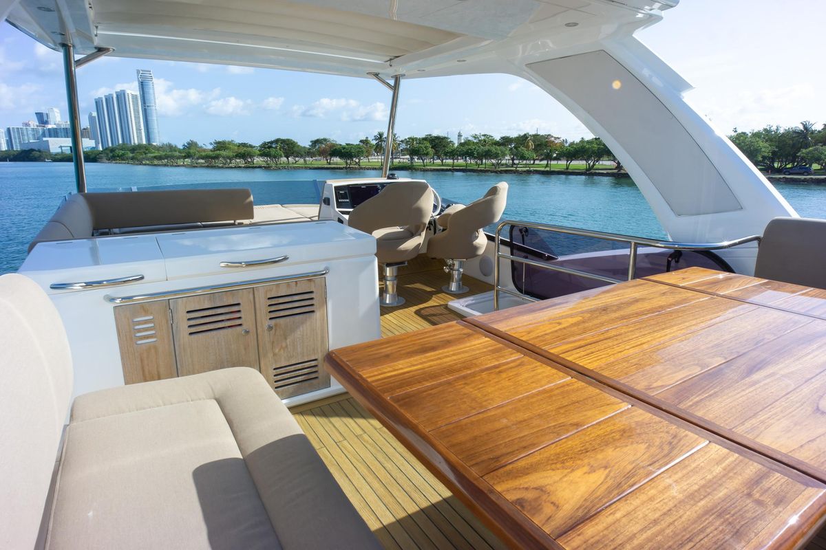 2018 Sunseeker 52 