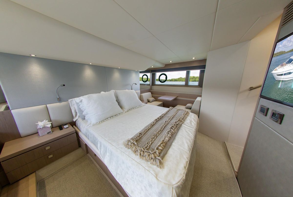 2018 Sunseeker 52 